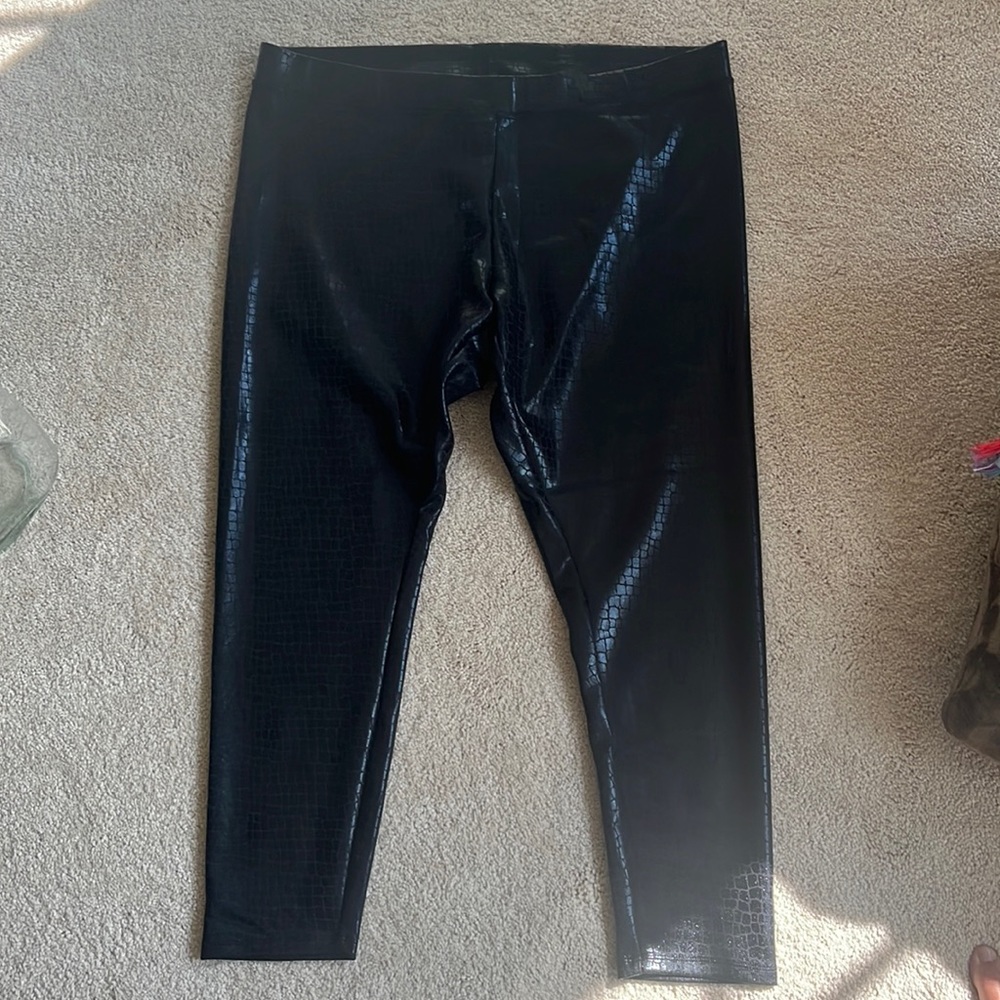 XL black faux leather